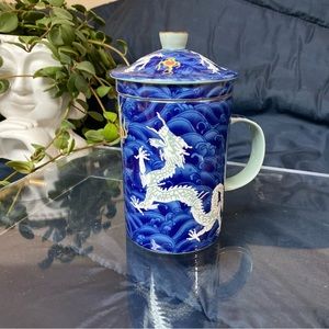 Porcelain Dragon Themed Infuser Lidded Tea Brewing Cup